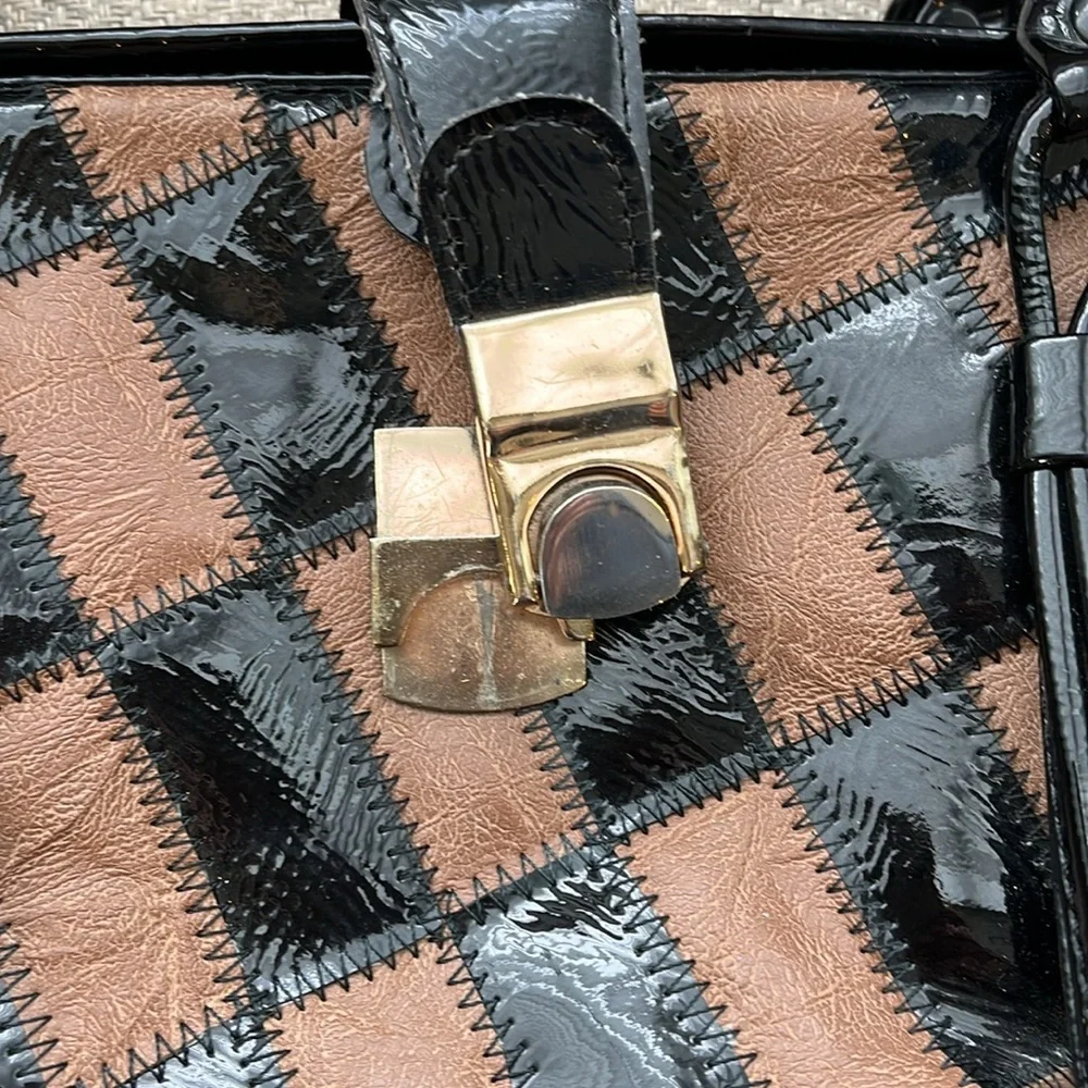 Vintage Black patent and brown patterned handbag in great condition